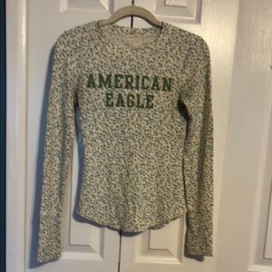 American Eagle Outfitters Floral Print long sleeve shirt size small NWOT